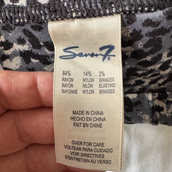 Seven7 Women's Pull On Multicolor Leopard Print Leggings High Rise Small Stretch - Picture 6 of 13